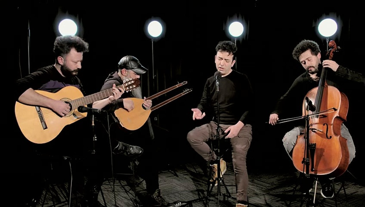 Oğuz Aksaç & Cengiz Yılmaz - TEVEKTE ÜZÜM KARA