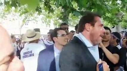 Óscar Puente, directo desde el Congreso a la celebración
