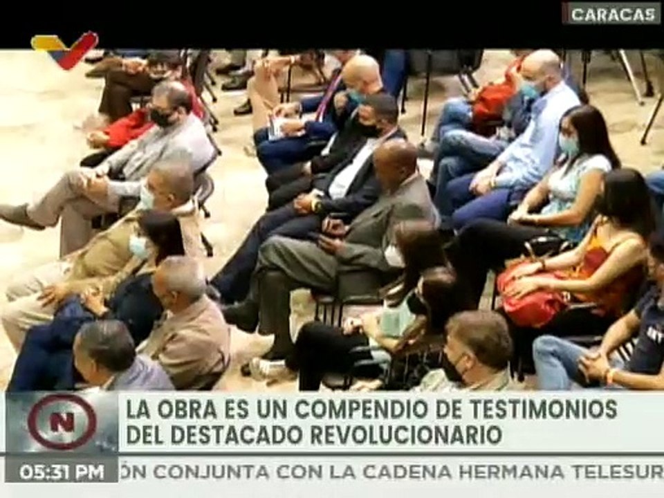 Diputado Fernando Soto Rojas presenta su libro "Escritos de ayer y hoy 1969 - 2020"