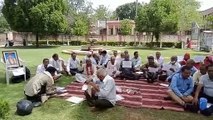 राजस्थान विश्वविद्यालय में भूख हड़ताल पर पूर्व कार्मिक