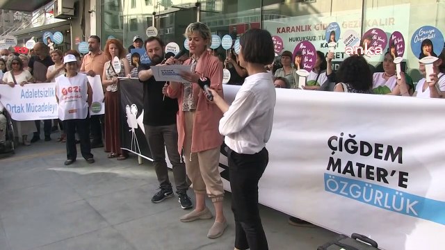 Sinemacılar da Gezi için Adalet Nöbeti tuttu: Karanlık gider, Gezi kalır