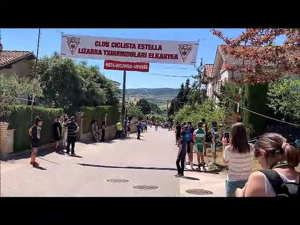 La quema del 'mayo' en Murieta