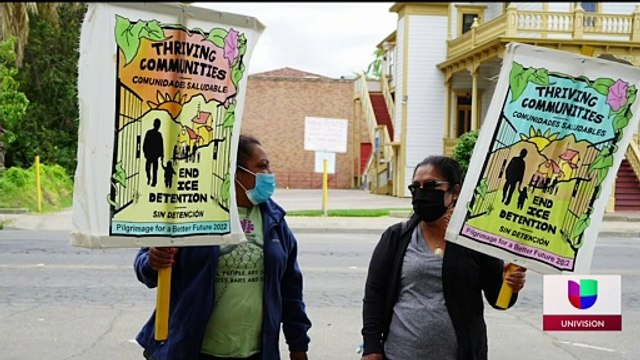 Líderes religiosos y activistas realizan una peregrinación en nombre de migrantes detenidos.