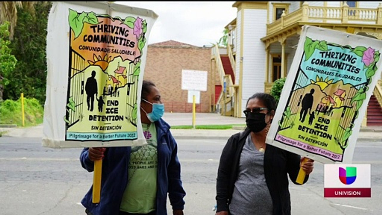Líderes religiosos y activistas realizan una peregrinación en nombre de migrantes detenidos.