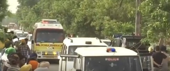 ਪਿੰਡ ਪਹੁੰਚੀ Moosewala ਦੀ ਮ੍ਰਿਤਕ ਦੇਹ। ਹਵੇਲੀ ਬਾਹਰ ਉਮੜਿਆ ਇਕੱਠ  @ABP Sanjha ​