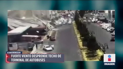 Fuerte viento desprende techo de Terminal de Autobuses de Atlacomulco