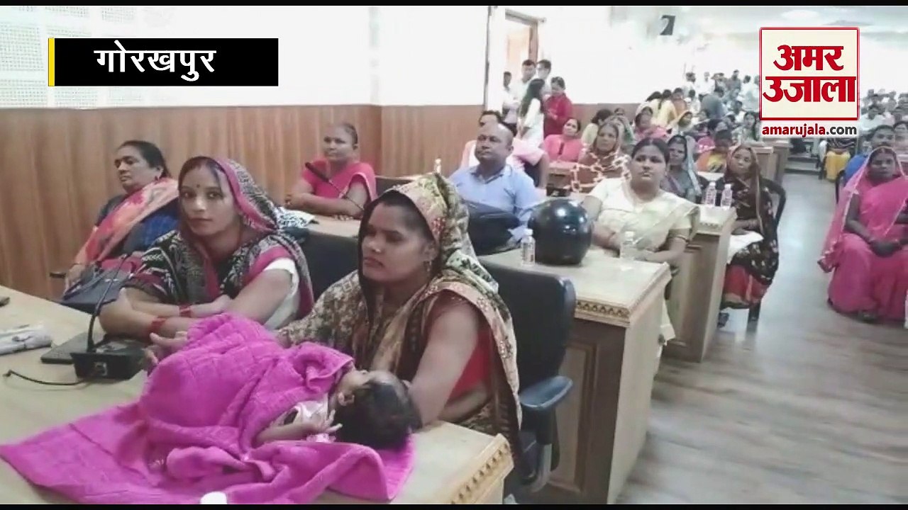 Video: सीएम योगी ने गरीब कल्याण के लाभार्थियों से की बात, बोले- बिना जाति-धर्म देखे मिल रहा लाभ