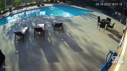 4 yaşındaki çocuğu boğulmaktan kurtardı