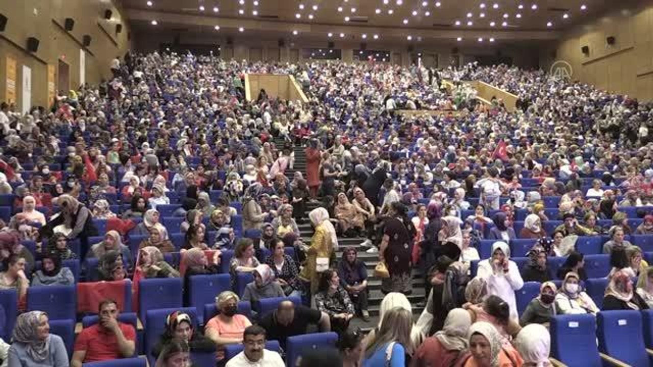 DİYARBAKIR - AK Parti Kadın Kolları'ndan Diyarb...