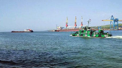 1º navio comercial deixa porto de Mariupol para a Rússia