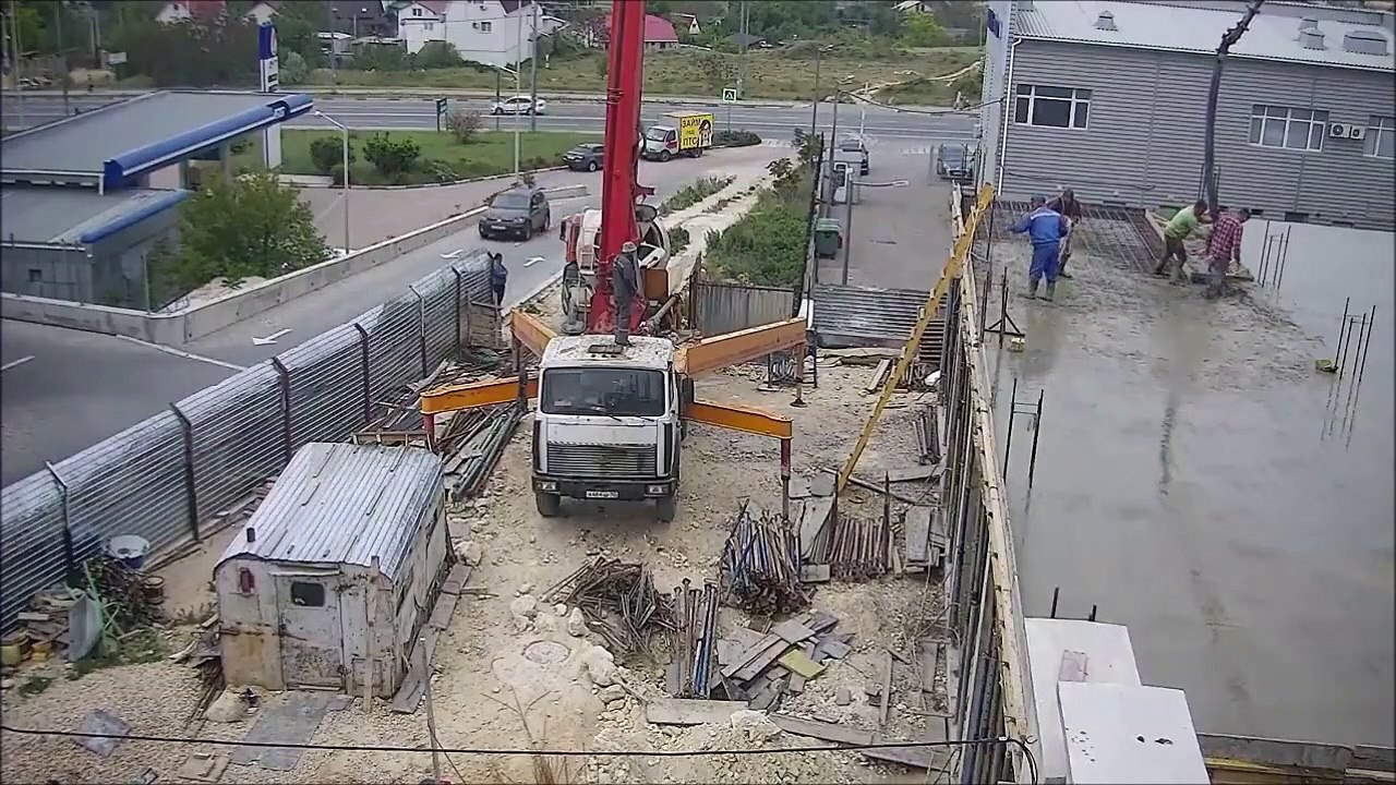 Une chape de béton presque finie... presque