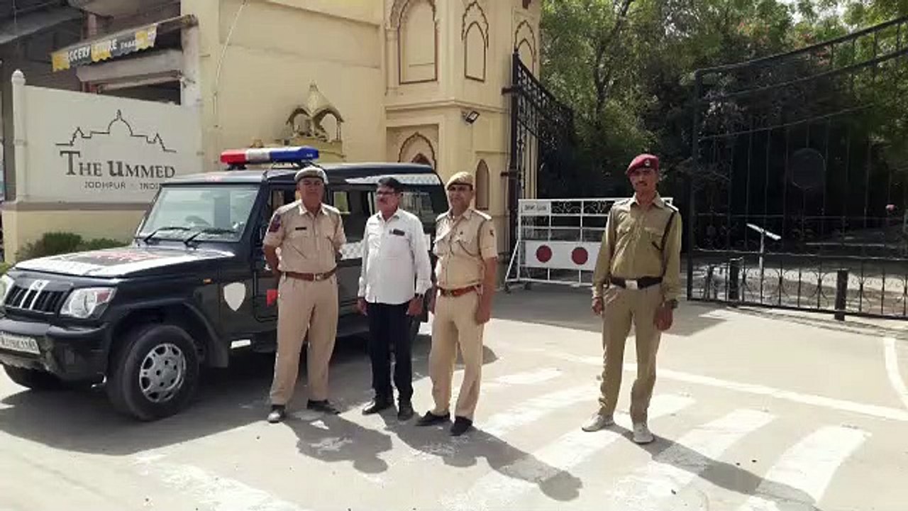 अब गायक मीका सिंह को जान का खतरा, सुरक्षा बढ़ाई