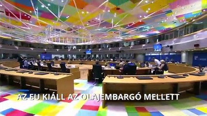 A francia elnök szerint történelmi döntés született az olajembargó kapcsán