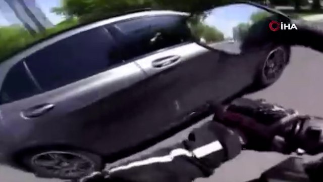 Ölümden dönen motosikletli ortalığı birbirine kattı