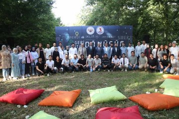 AK Parti'li İleri, Samsun'da "Dijital Geri Dönüşüm" konulu söyleşiye katıldı