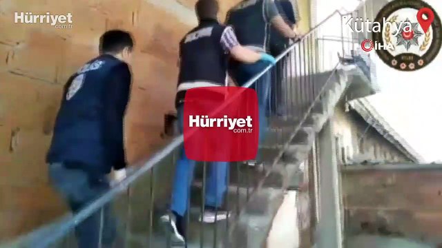 Kütahya'daki tarihi eser operasyonunda 2 bin 880 adet sikke ve 68 adet obje ele geçirildi