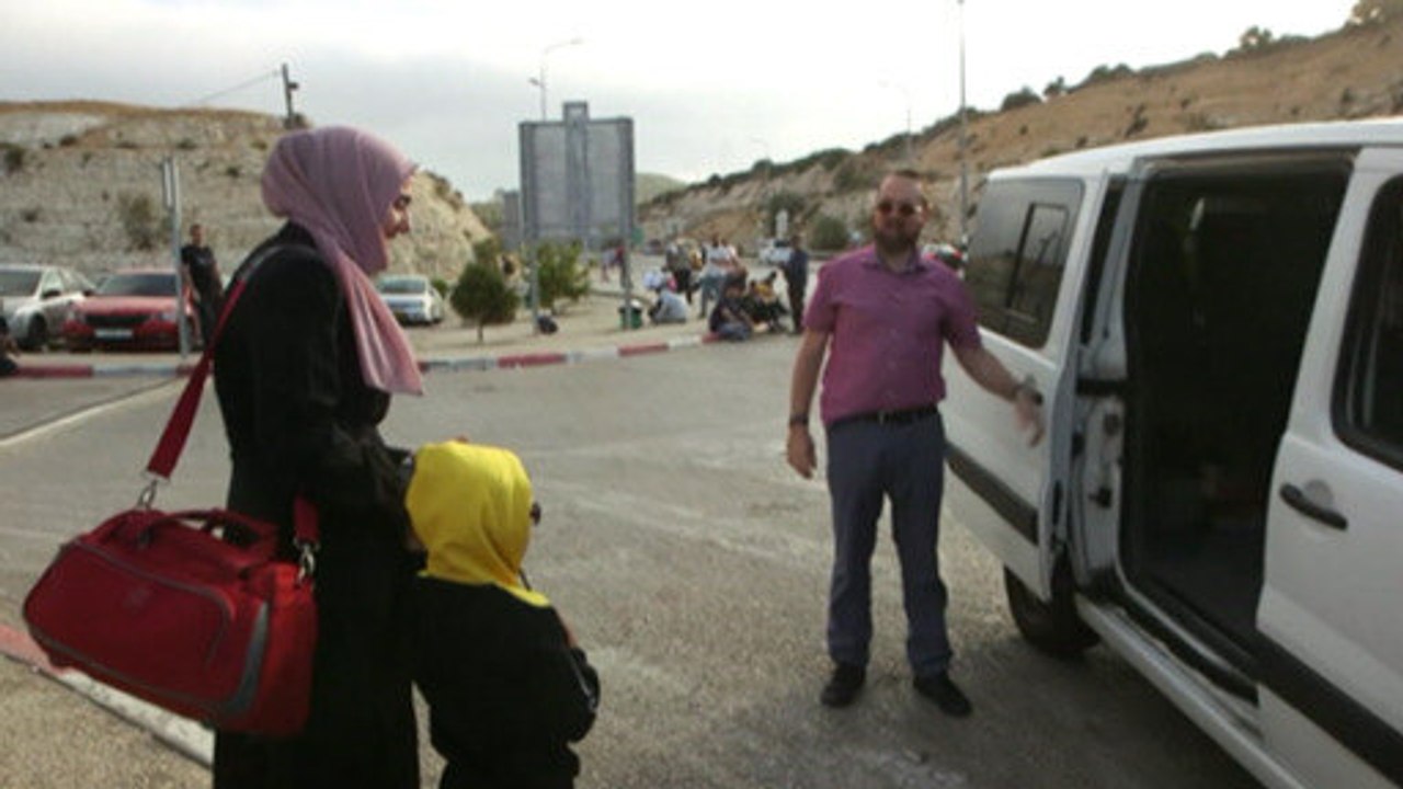 Wie israelische Freiwillige Palästinensern helfen