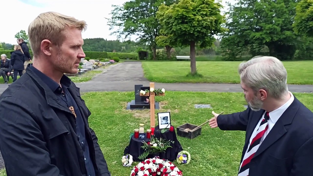 # Volkslehrer : Ich spreche mit Dennis Ingo Schulz auf der Beisetzung von Andreas Kress ...