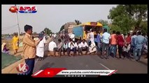 Farmers Protest Aganist Govt Over Delay On Paddy Purchase _ V6 Teenmaar