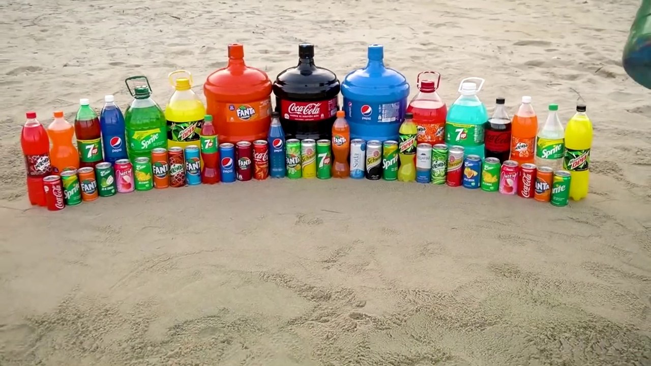 EKSPERIMEN GILA : Erupsi Pasta Gigi Besar dari Fanta, Pepsi, Giant Coca-Cola dan Mentos