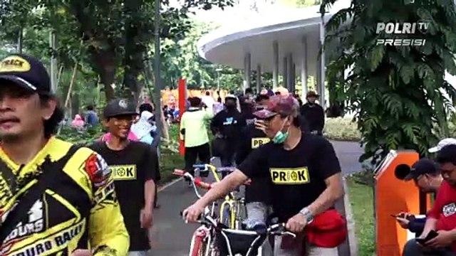 Tebet Eco Park Ramai Dikunjungi Warga Saat Hari Libur