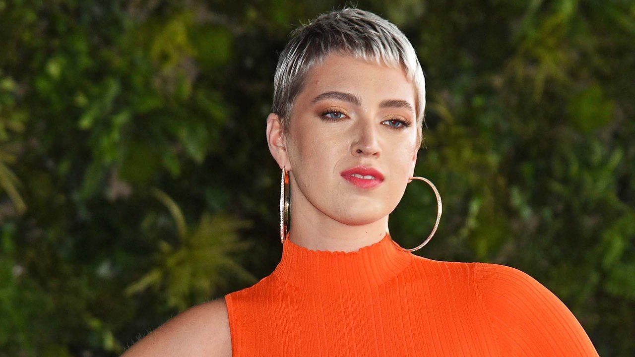 'GNTM'-Gewinnerin Lou-Anne überrascht mit neuem Look