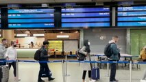 Miles de británicos se quedan sin vacaciones por el caos en los aeropuertos