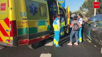 Muere un motorista tras chocar con un camión en Madrid