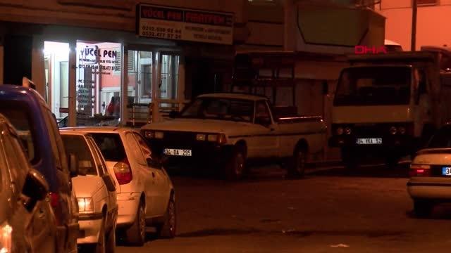 İSTANBUL-FATİH'TE BIÇAKLI SALDIRGAN BACAĞINDAN VURULARAK YAKALANDI