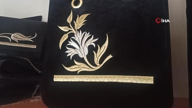 Yarım asırdır sırma çanta yaparak geçimini sağlıyor