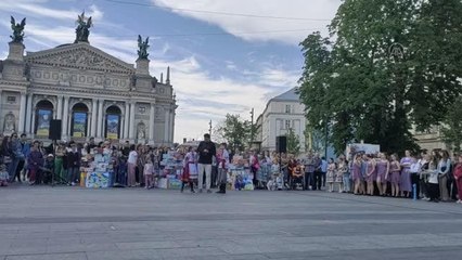 Lviv'de Dünya Çocuklar Günü kapsamında dans etkinliği