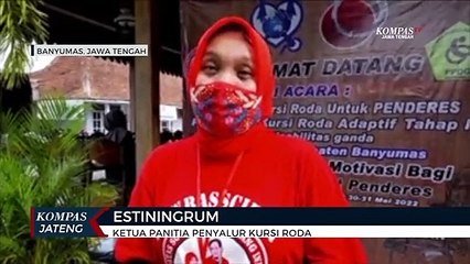 Tak Mampu Beli, Penyandang Difabel Banyumas Terima Bantuan Kursi Roda