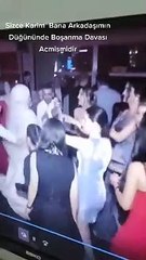 Düğünde dans ettiği kadına para takarken eşine yakalanan adamın o anları sosyal medyada gündem oldu