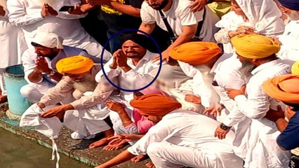 Sidhu Moosewala की पिता ने अस्थियां विसर्जित की, बार बार बेटे को याद कर रोते बिलखते दिखे| FilmiBeat