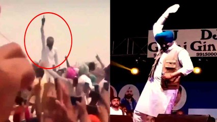 Siddhu Moosewala के पिता ने रो रोकर बेटे के Singnature Step को किया, भीड़ हुई इमोशनल | FilmiBeat