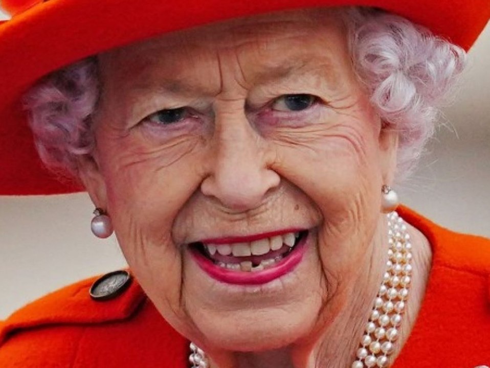Aufregung um die Queen: Ihr Flieger hat Probleme beim Landen