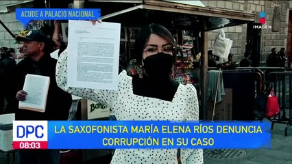 Saxofonista atacada con ácido acude a Palacio Nacional