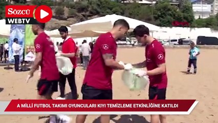 Video herunterladen: A Milli Futbol Takımı oyuncuları Riva halk plajında kıyı temizleme etkinliğine katıldı