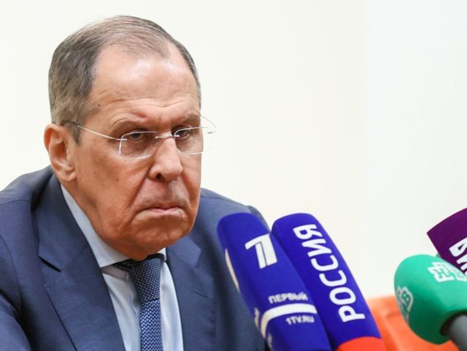 Rusya Dışişleri Bakanı Lavrov: "Putin ile Erdoğan, Ukrayna limanlarının mayınlardan temizlenmesine Türkiye'nin yardım etmesi konusunda anlaştı"