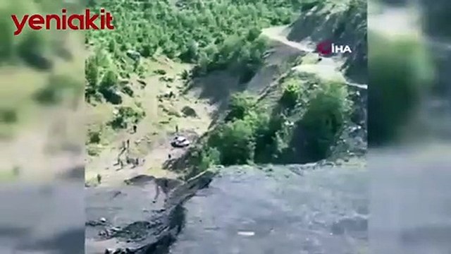 Feci kaza! Otomobil uçuruma yuvarlandı: 3 ölü, 2 yaralı