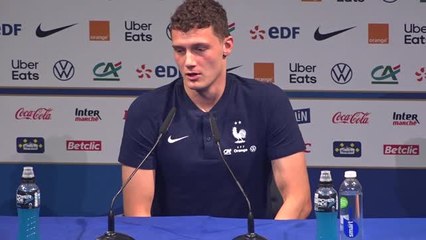 Bayern - Pavard : "Je préfèrerais que Lewandowski reste"