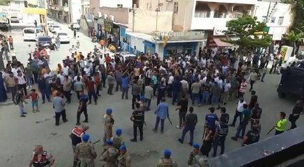 Şanlıurfa'da 2 aşiret arasında arazi kavgası: 2'si polis çok sayıda yaralı var