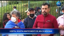 Protagonizan plantón en el Hospital Enrique Garcés en reclamo de medicinas