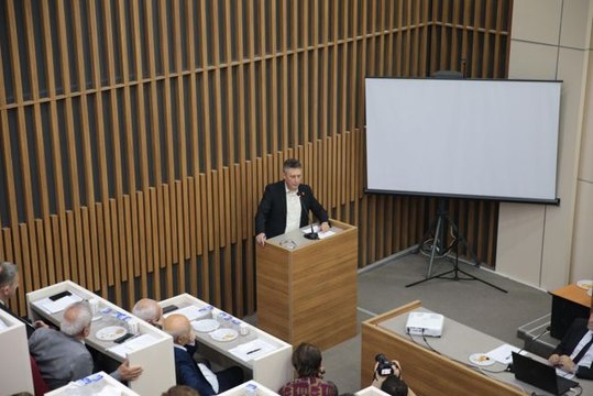 Bolu Belediye Meclisinin AK Parti'li kadın üyelerinden Başkan Özcan'a tepki
