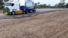 Dulacca wind farm blades being delivered. Source: Jamie Theore, RES