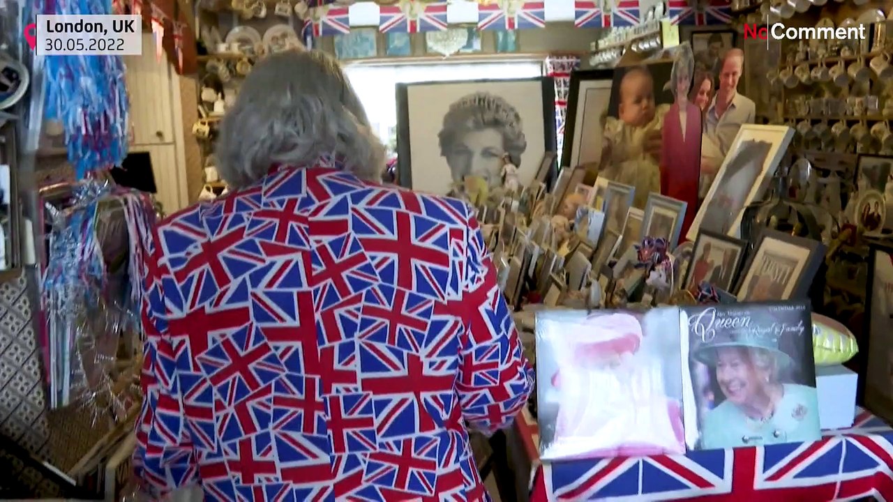 Elizabeth II. - ihr größter Fan besitzt 12.000 Artikel mit ihrem Bild
