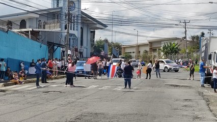 tn7-m-Padres cierran escuela Los Ángeles en Ipís de Goicoechea-010622