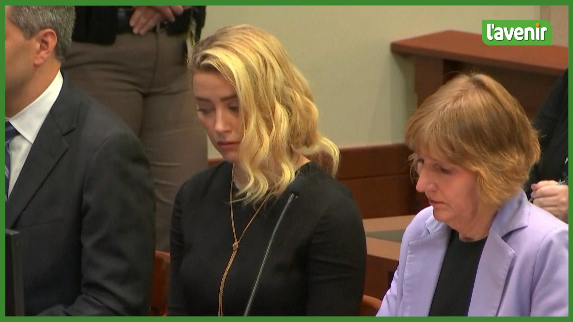 ⁣Johnny Depp gagne son procès contre Amber Heard