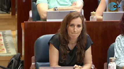 Ayuso vapulea a Mónica García: "Las empresas huyen de la Barcelona de su querida amiga Colau"