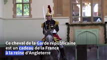Jubilé de la reine d'Angleterre: la France lui offre un cheval de la Garde républicaine